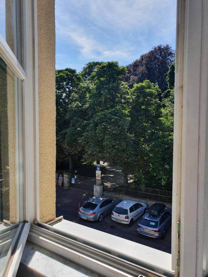Hotel Am Schlosspark , Wiesbaden Esterno foto