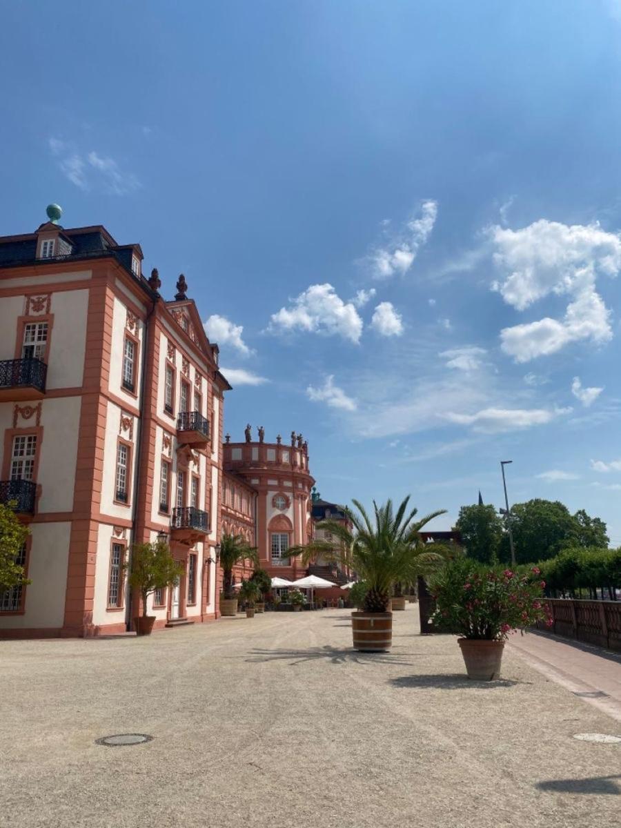 Hotel Am Schlosspark , Wiesbaden Esterno foto